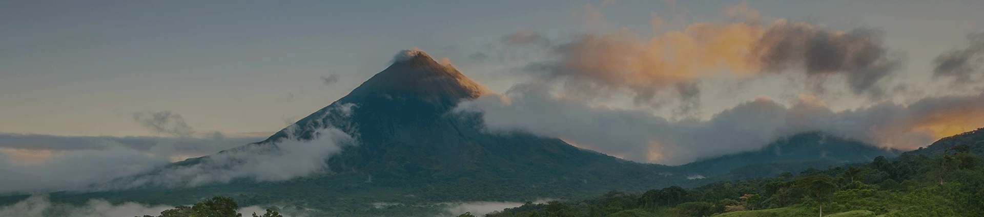 5 volcanoes you must visit in Costa Rica